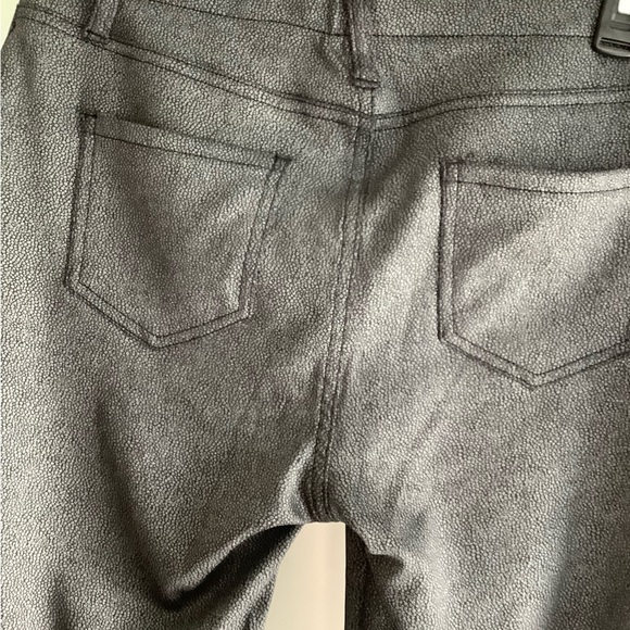 NWOT STRETCHY LEGGINGS SZ L (12-14) Gray/Black - Picture 5 of 6